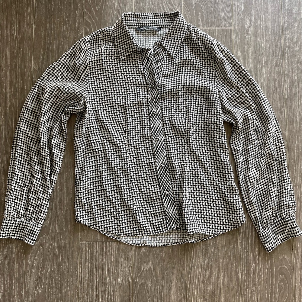 Zara mini houndstooth print blouse